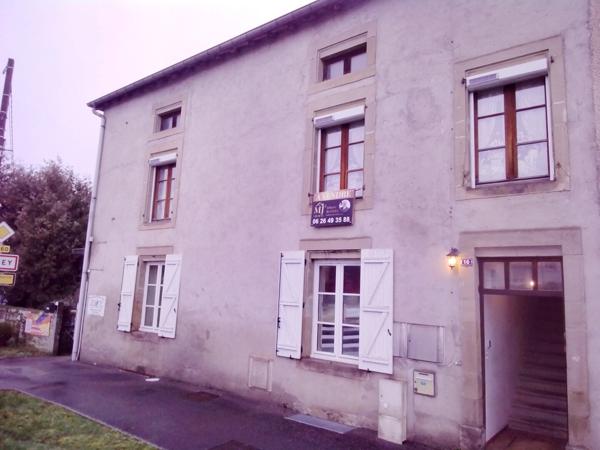 🔥 OPPORTUNITÉ À FORT POTENTIEL – 92 m² + COMBLES + 2 GARAGES 65 000 €