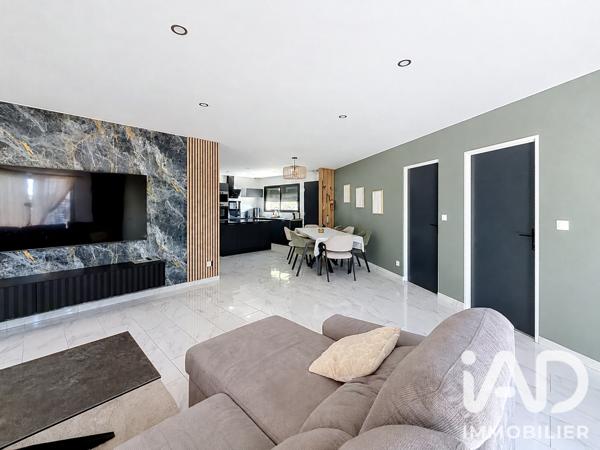 Maison à vendre 5 pièces 121 m² Bessan