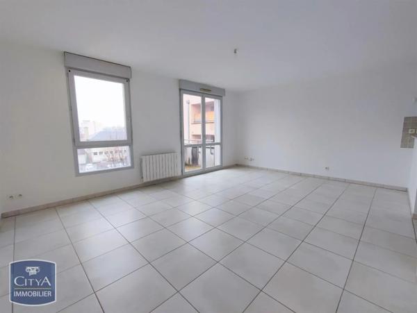 Appartement à louer 3 pièces 65.81m² Limoges (87100)