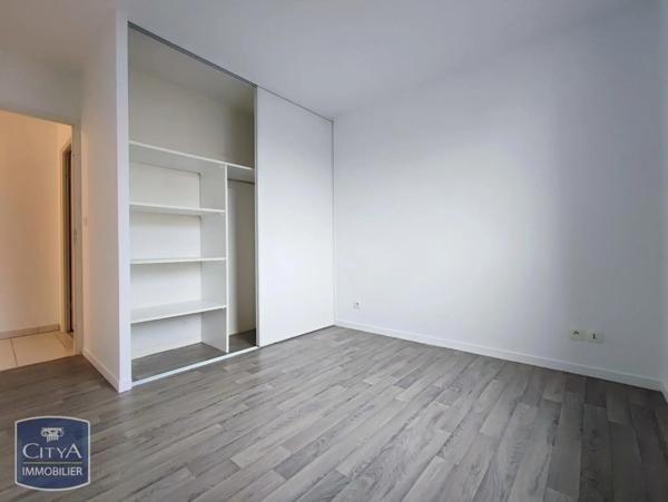 Appartement à louer 3 pièces 65.81m² Limoges (87100)