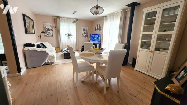 Maison en très bon état, située à proximité des commerces