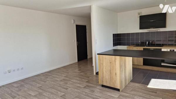 Saint Malo - Appartement (63.55m²)  en excellent état avec balcon - Deux chambres - Grand Garage