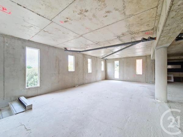 à vendre  80 m 2   MARTIGUES  - 13