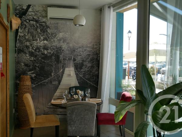 à vendre  80 m 2   MARTIGUES  - 13