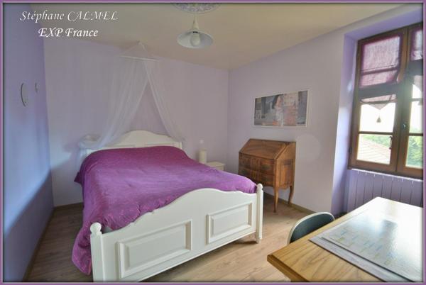 Secteur Lalinde - 20 kms de Bergerac - Au calme - Corps de ferme maison + 2 gîtes - Terrain de 6 hectares