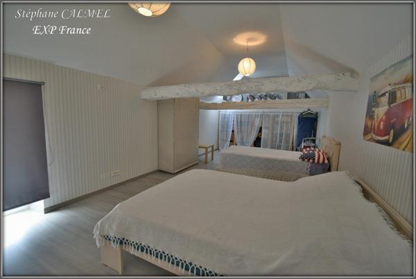 Secteur Lalinde - 20 kms de Bergerac - Au calme - Corps de ferme maison + 2 gîtes - Terrain de 6 hectares