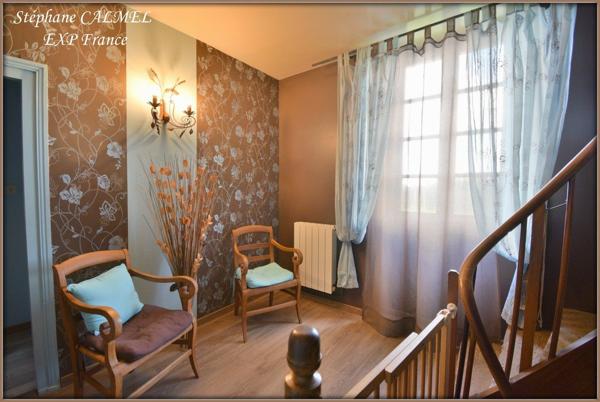 Secteur Lalinde - 20 kms de Bergerac - Au calme - Corps de ferme maison + 2 gîtes - Terrain de 6 hectares