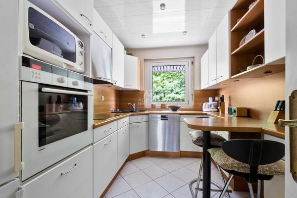 Appartement SAINT GERMAIN EN LAYE / LE PECQ 5 pièce(s) 105 m2 €595 000 ** - Référence 17286