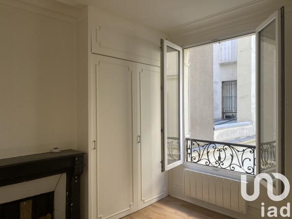 Appartement 2 pièces de 38 m² à Paris (75018)