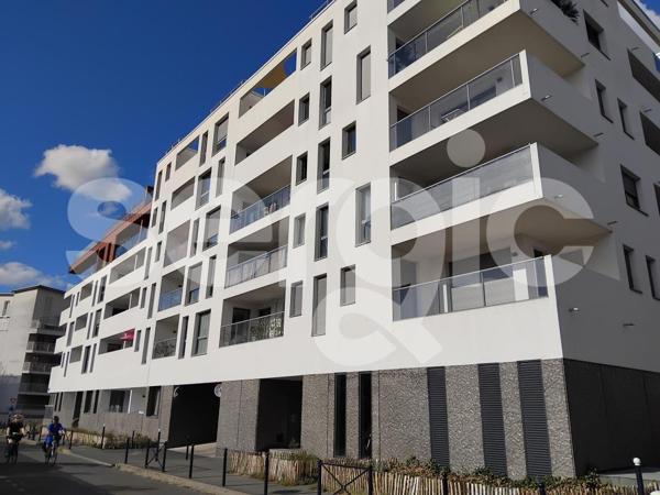 Location Parking Couvert 12 33100 Bordeaux 57 1196 01 0163