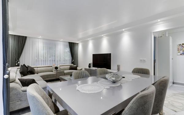 Appartement à vendre    3 pièces • 70,31 m2 Paris 19