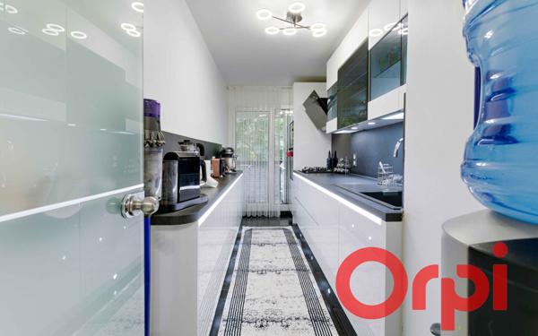 Appartement à vendre    3 pièces • 70,31 m2 Paris 19