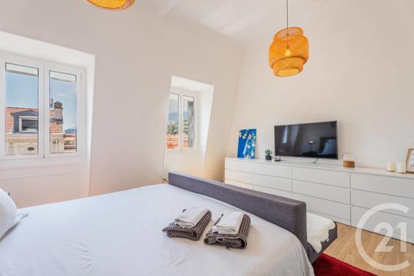 Appartement F3 à vendre  3 pièces - 82,50 m 2   MENTON  - 06