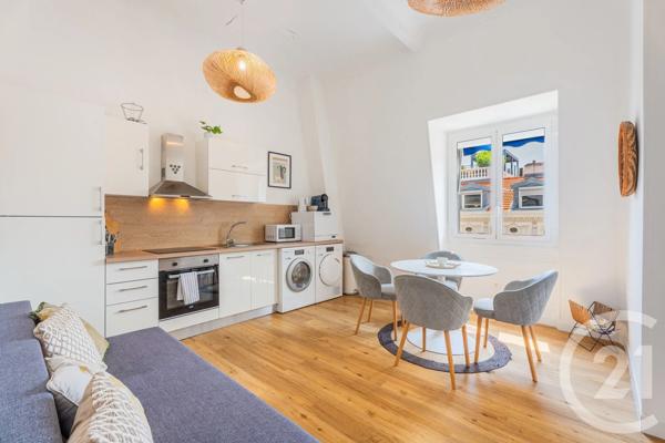Appartement F3 à vendre  3 pièces - 82,50 m 2   MENTON  - 06