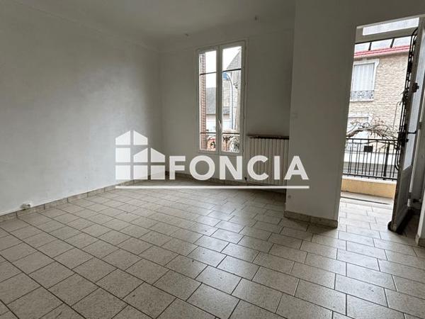 Location Maison 2 pièces 35.22 m² - 26 RUE DE SEINE Mantes La Jolie 78200