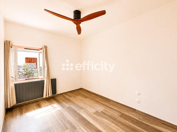Appartement
         3 pièces
        - 83 m² 350 000 € *
