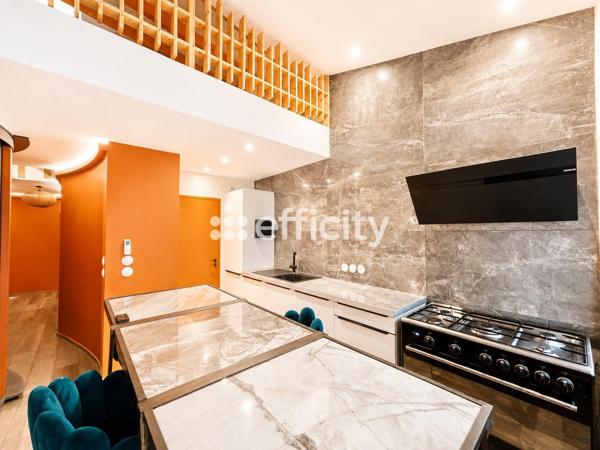 Appartement
         3 pièces
        - 83 m² 350 000 € *