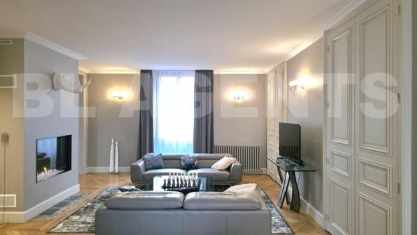 Hôtel particuliers/ Villa/ Bureau professionnel