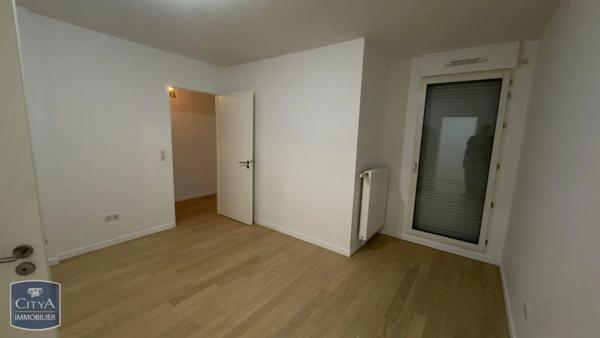 Appartement à louer 3 pièces 77.88m² Rueil-Malmaison (92500)