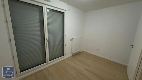 Appartement à louer 3 pièces 77.88m² Rueil-Malmaison (92500)