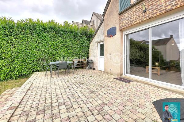 Maison à vendre 6 pièces de 100 m² à Jouy-le-Moutier