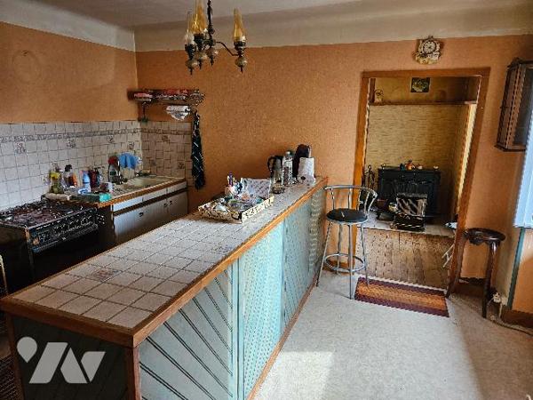 Un ensemble immobilier sur VETRE SUR ANZON.