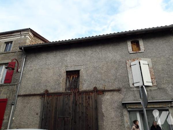 Un ensemble immobilier sur VETRE SUR ANZON.