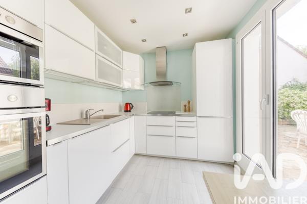 Maison à vendre 6 pièces 124,83 m² Noisy-le-Grand