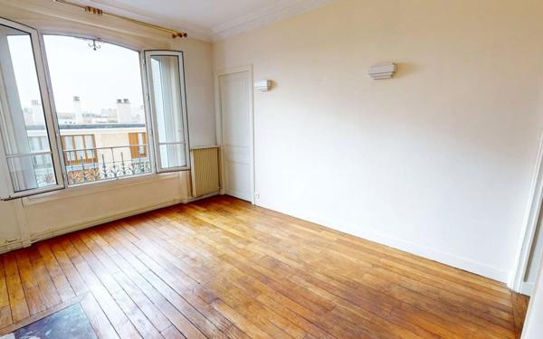 Appartement à vendre    2 pièces • 42,05 m2 Asnières-sur-Seine