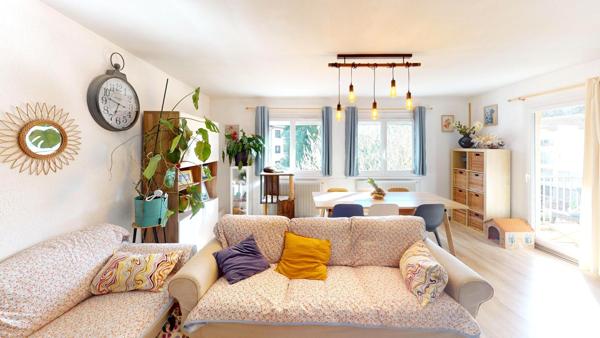 Dernier étage – Lumineux T4 de 85 m² avec loggia