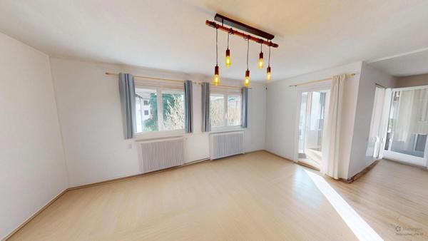 Dernier étage – Lumineux T4 de 85 m² avec loggia
