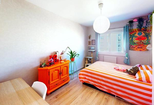 Dernier étage – Lumineux T4 de 85 m² avec loggia
