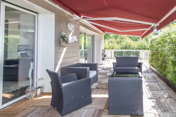 Evian les Bains appartement T4 duplex 134m² meublé terrasse vue lac