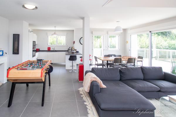 Evian les Bains appartement T4 duplex 134m² meublé terrasse vue lac