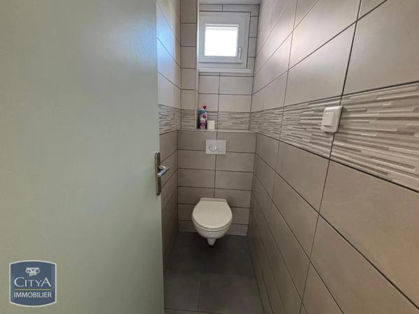Appartement à louer 3 pièces 59.6m² Nîmes (30000)