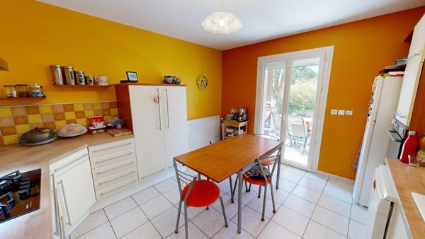 Villa de Plain-Pied avec garage de 50 m²  et vue dégagée sur les montagnes