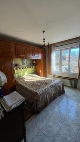 Maison de 4 logements plus jardin