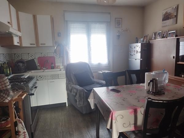 Maison de 4 logements plus jardin