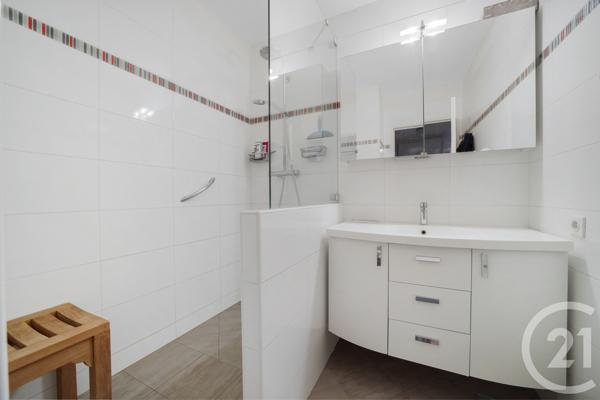 Appartement F3 à vendre  3 pièces - 66,81 m2 PARIS - 75019