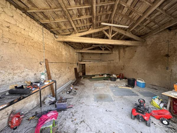 MAISON ANCIENNE SECTEUR JUICQ