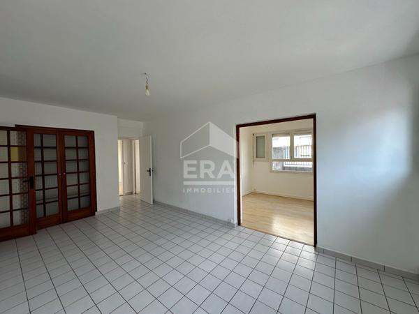 CHATEAUROUX -  Proche Belles-isle - Appartement de type 4 - Parking - cave