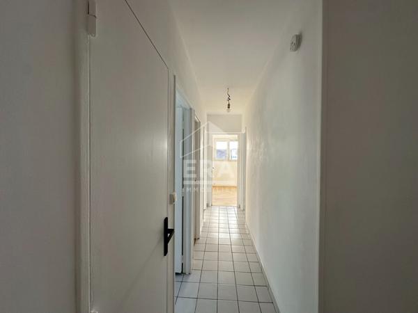 CHATEAUROUX -  Proche Belles-isle - Appartement de type 4 - Parking - cave