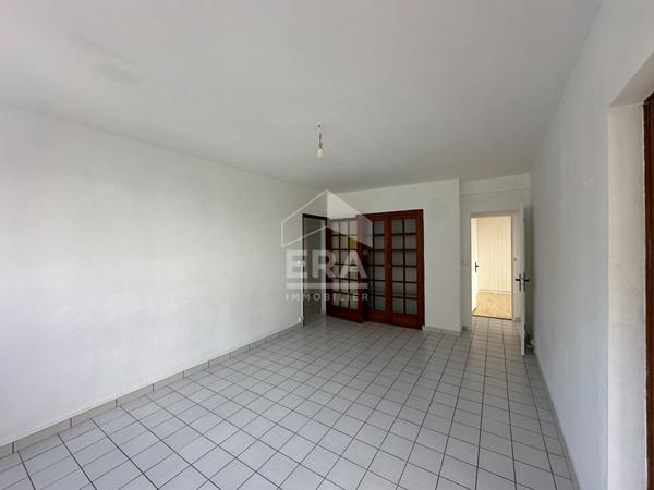 CHATEAUROUX -  Proche Belles-isle - Appartement de type 4 - Parking - cave