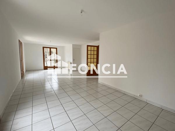 Location Maison 4 pièces 95.83 m² - 2 PLACE SAINT GEORGES Agde 34300