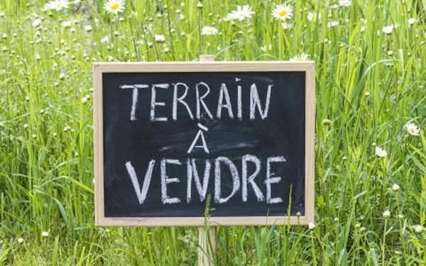 Terrain à vendre    Pons
