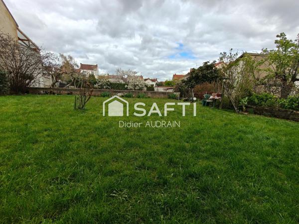 Appartement 58.8 m2 deux chambres proche école de Gendarmerie