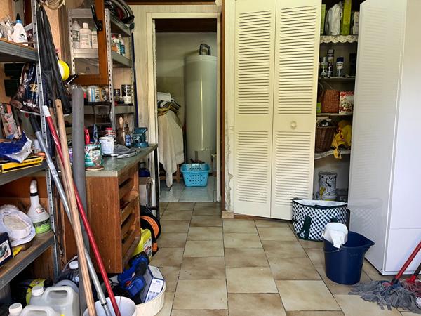 Maison Vinassan 4 pièce(s) 182 m2