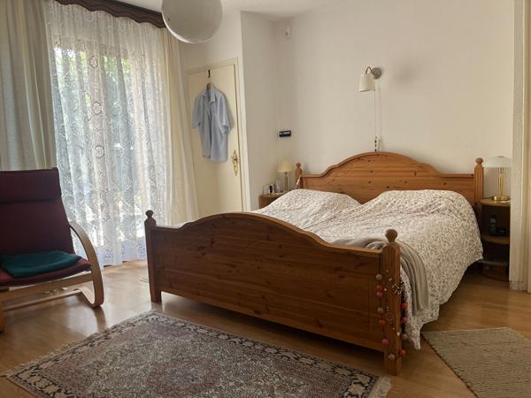 Maison Vinassan 4 pièce(s) 182 m2