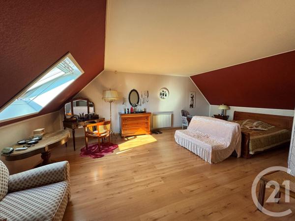 Maison à vendre  6 pièces - 181,35 m2 REAU - 77