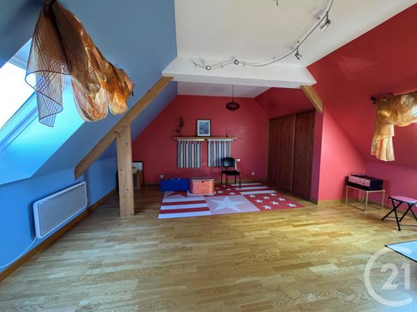 Maison à vendre  6 pièces - 181,35 m2 REAU - 77